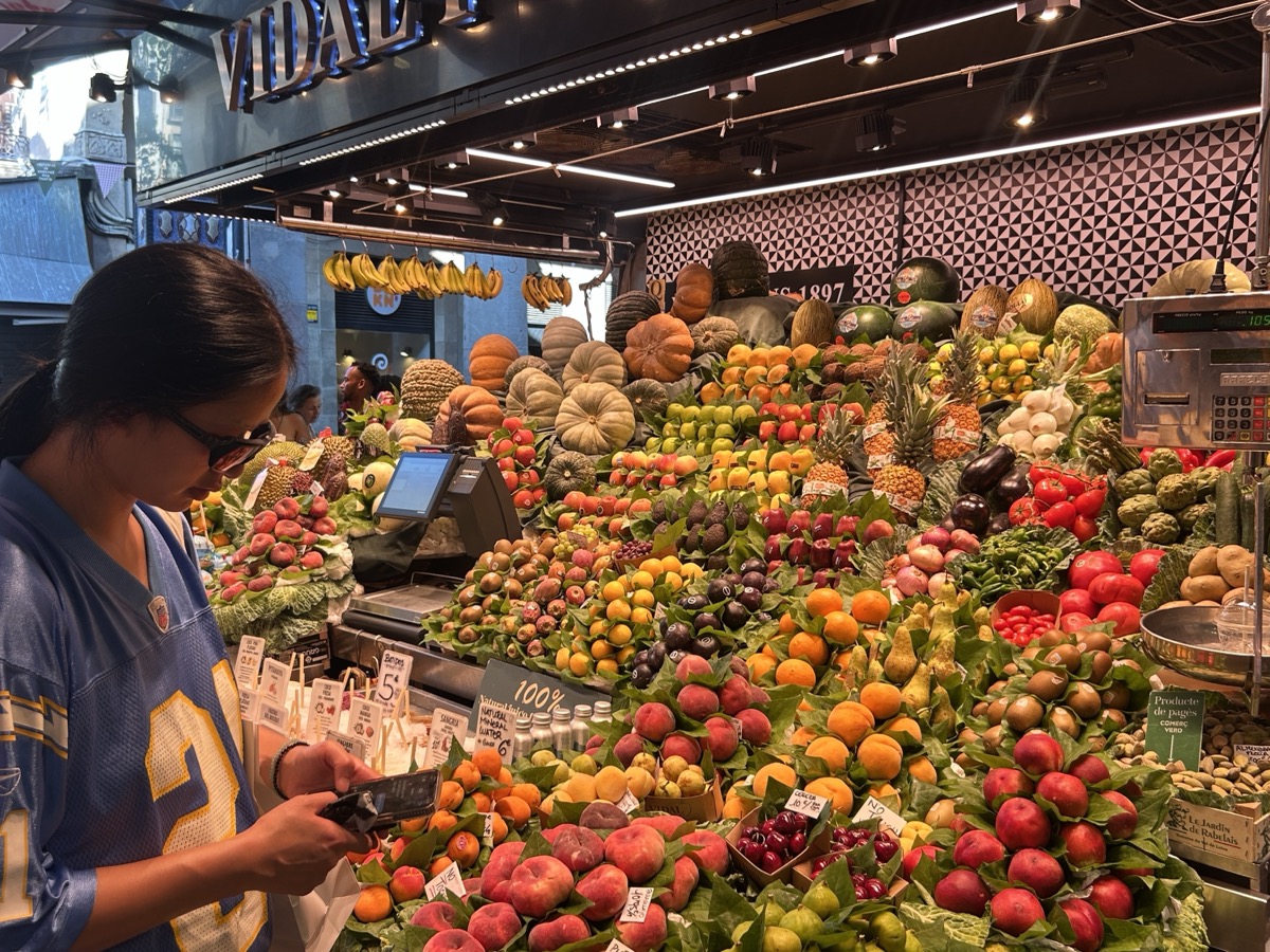 mercat de la boqueria dates back to 1217